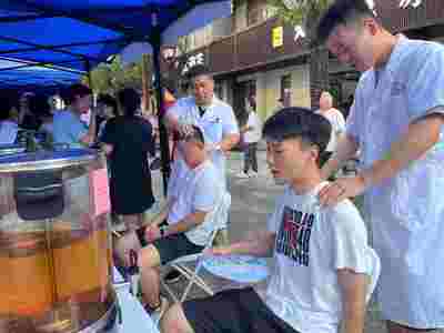 咸陽老街 當(dāng)古韻街巷涌動(dòng)中醫(yī)藥文化潮，滋養(yǎng)現(xiàn)代營養(yǎng)健康新風(fēng)尚